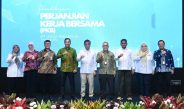 Saksikan Penandatanganan PKB Jasa Raharja dan Serikat Pekerja, Menaker Titip Tiga Agenda Strategis