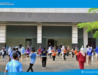 Jaga Kebugaran, ASN Lamsel Kompak Senam Bersama di GWH