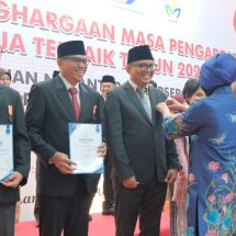 Rayakan HUT Ke-81 RI, PTPN I Reg 7 Beri Penghargaan Karyawan