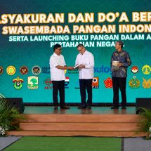 Dirut PTPN I Abdul Rivai Ras Luncurkan Buku Pangan dalam Aspek Pertahanan Negara