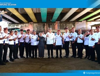 Bupati Egi Tinggalkan Aula, Pilih Bawah Flyover Natar untuk Lantik 12 Pejabat