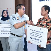 Jasa Raharja Serahkan Santunan Ahli Waris Korban Kebakaran KM Mutiara Sentosa II