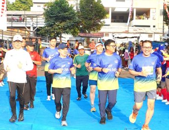 Sekdaprov dan Ketua DWP Agnesia Ikuti Krakatau Run 2026 Perkuat Sport Tourism, Festival Krakatau XXXV